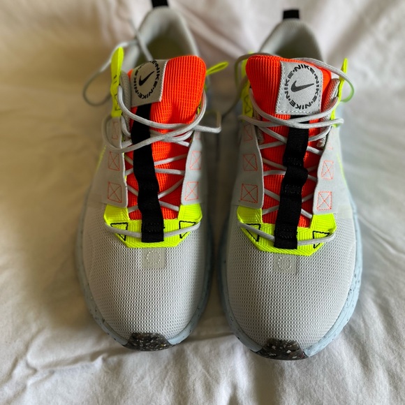👟♥️NWT Nike Sneakers; super cute in Grey, Orange and Lime - Picture 10 of 12